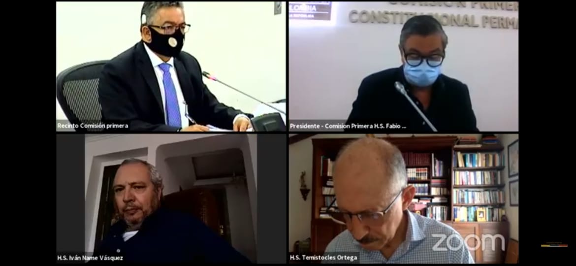 Collage capitales